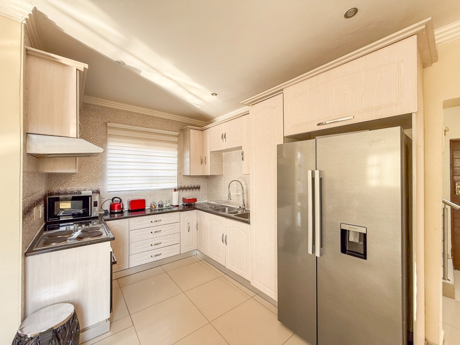 3 Bedroom Property for Sale in Leloko Lifestyle Estate North West